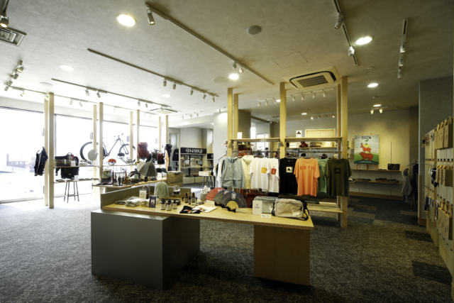 Mountain Center Shop