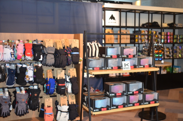 Mountain Center ANNEX MINI Shop